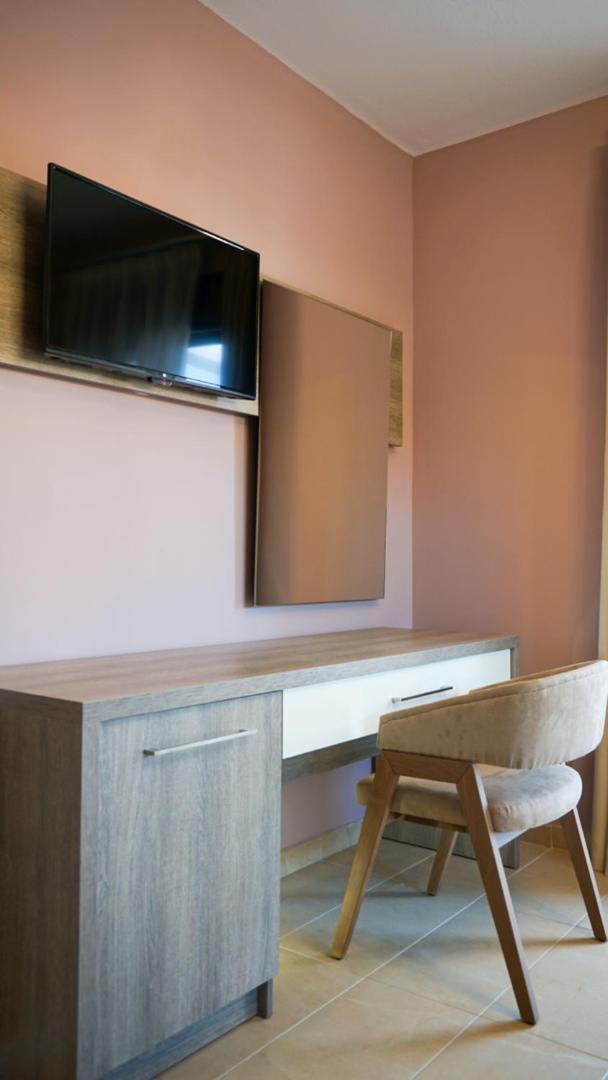 Agnes Deluxe Hotel Pefkochori Oda fotoğraf