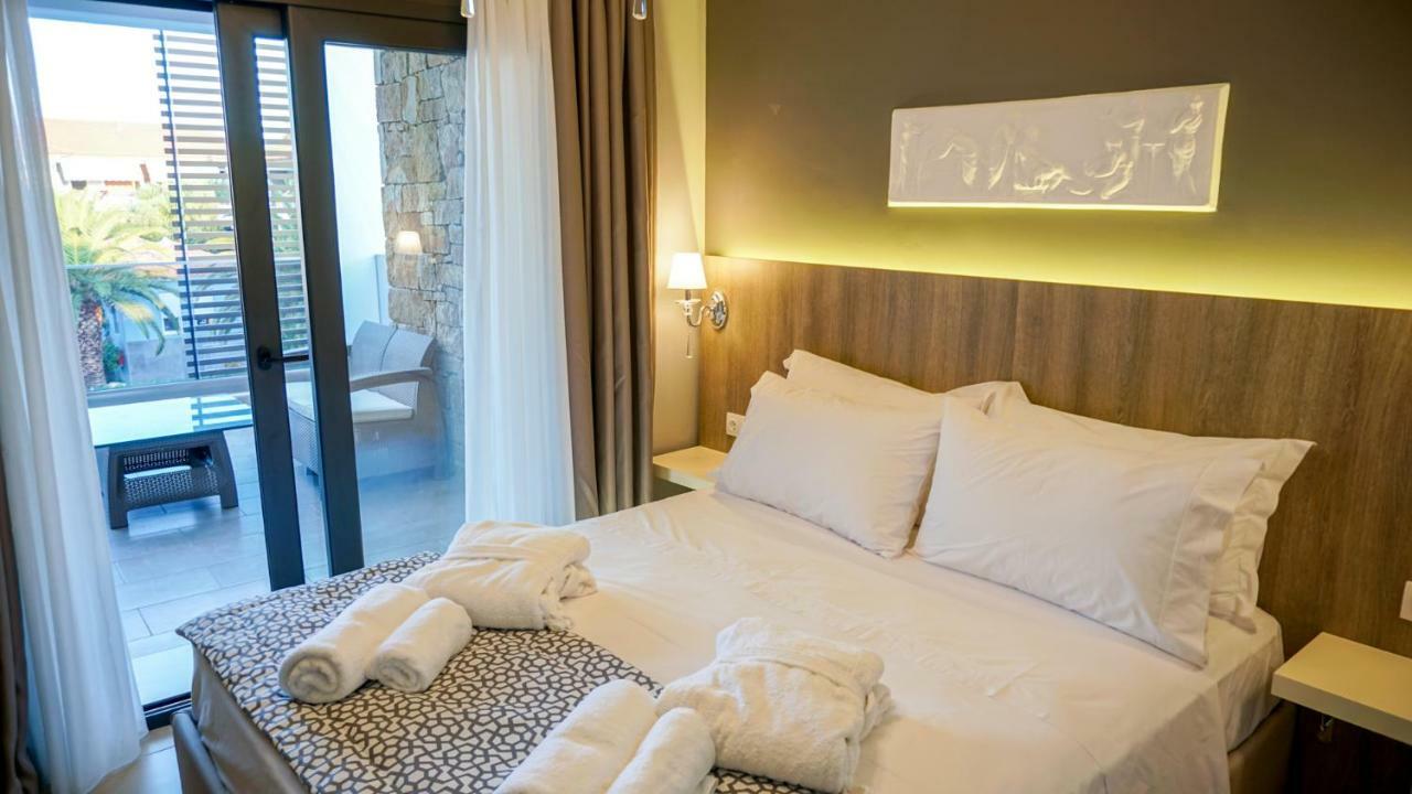 Agnes Deluxe Hotel Pefkochori Dış mekan fotoğraf